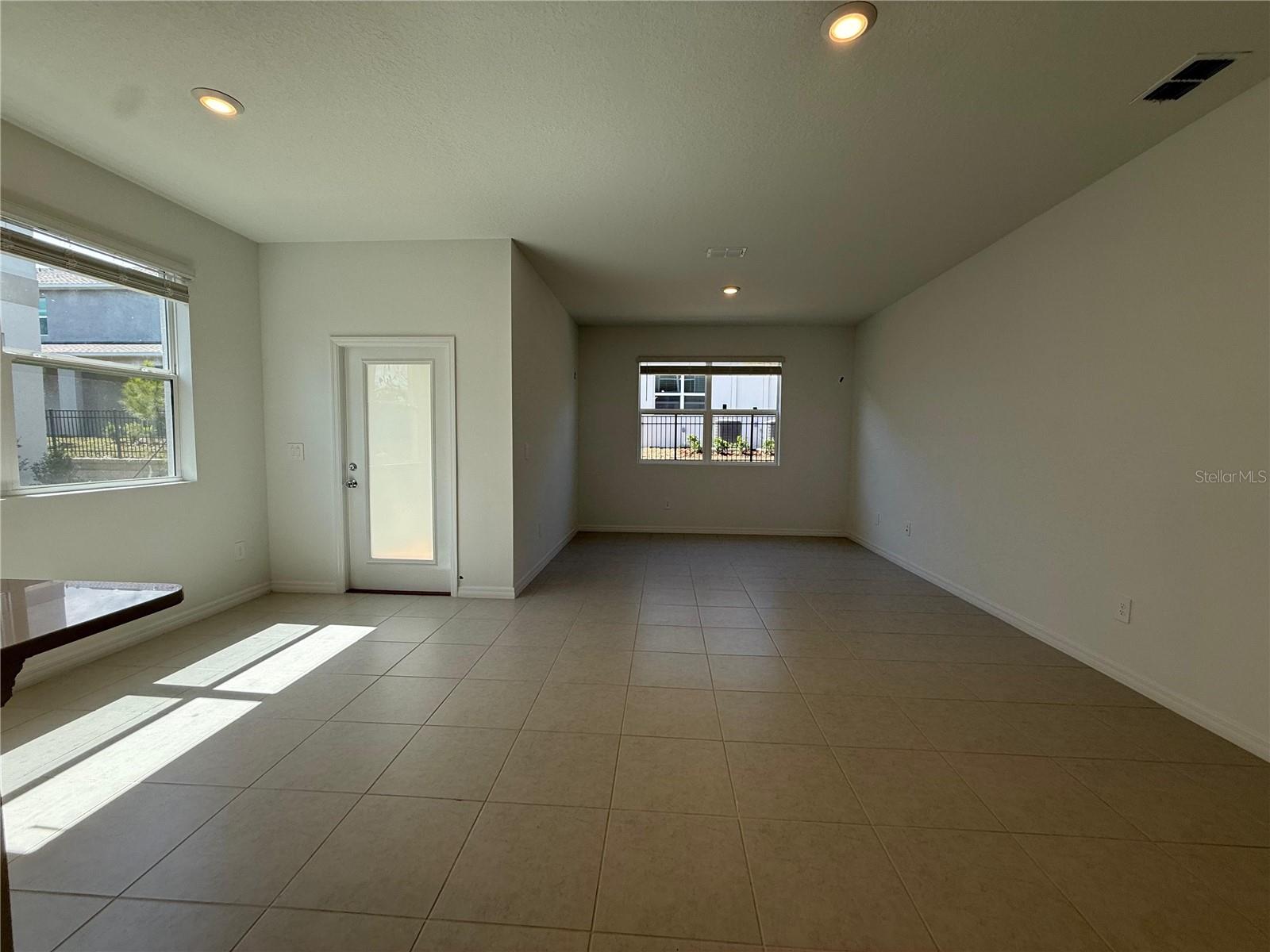 9869 FEASTER DR, WESLEY CHAPEL, FL, 33545