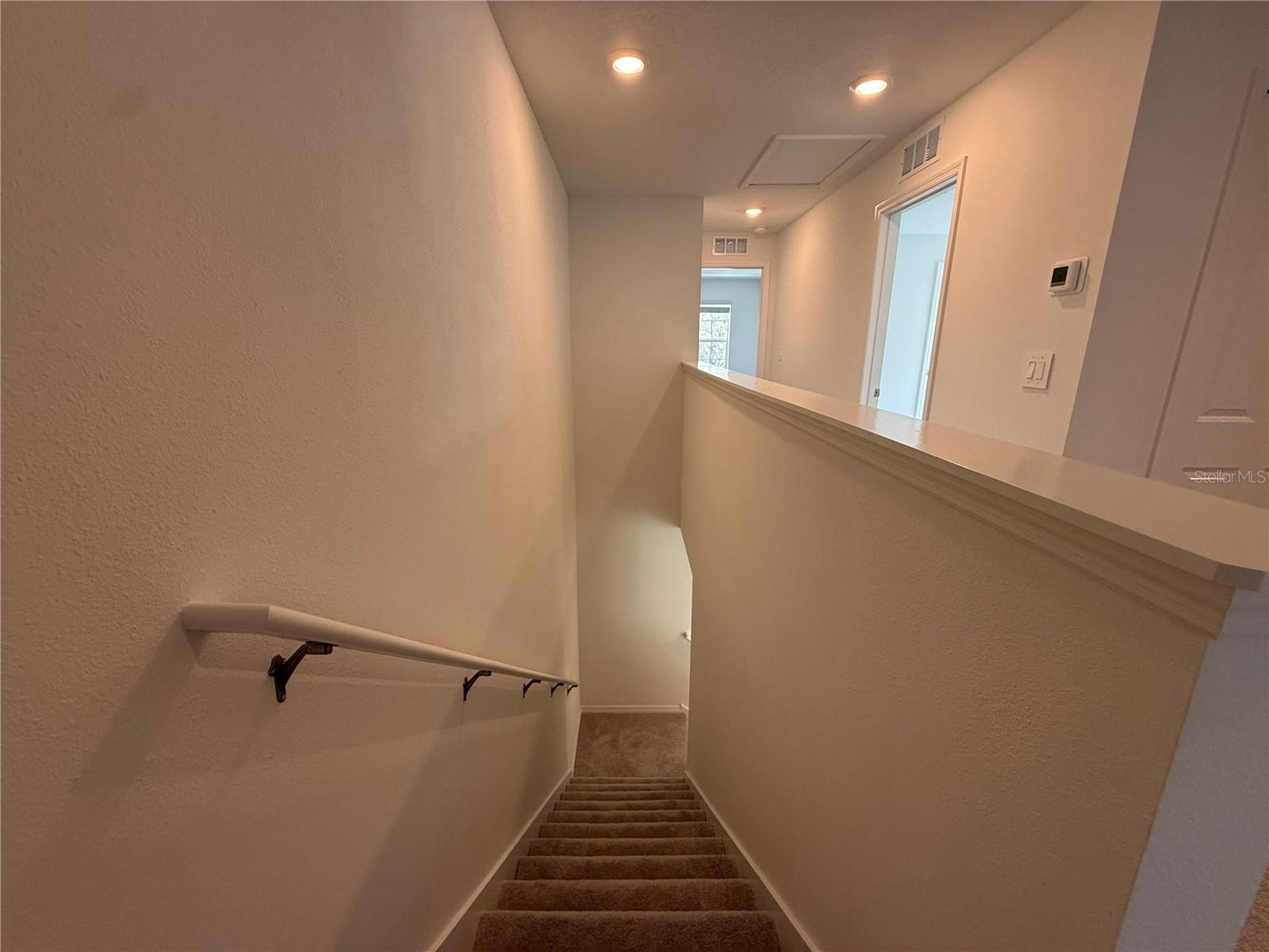 9869 FEASTER DR, WESLEY CHAPEL, FL, 33545