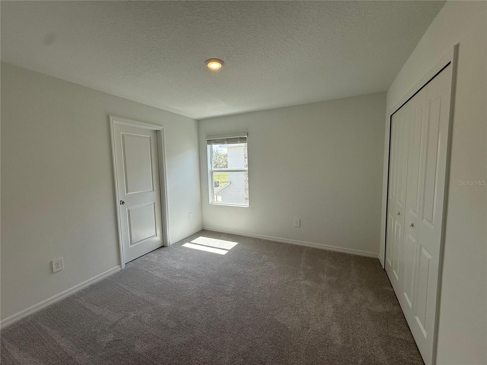 9869 FEASTER DR, WESLEY CHAPEL, FL, 33545