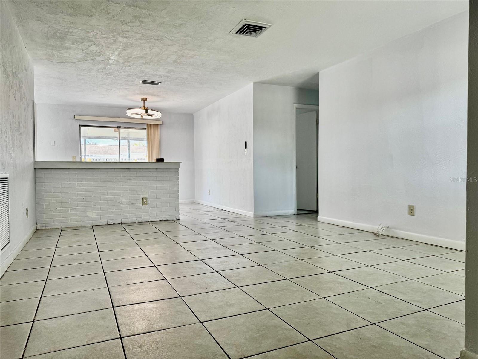 5561 100TH AVE N, PINELLAS PARK, FL, 33782