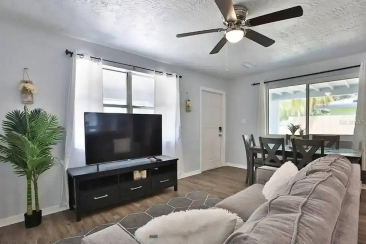 3113 MCINTOSH RD, SARASOTA, FL, 34232