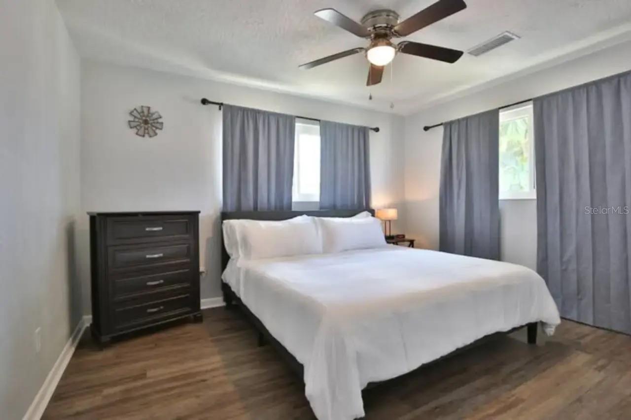 3113 MCINTOSH RD, SARASOTA, FL, 34232