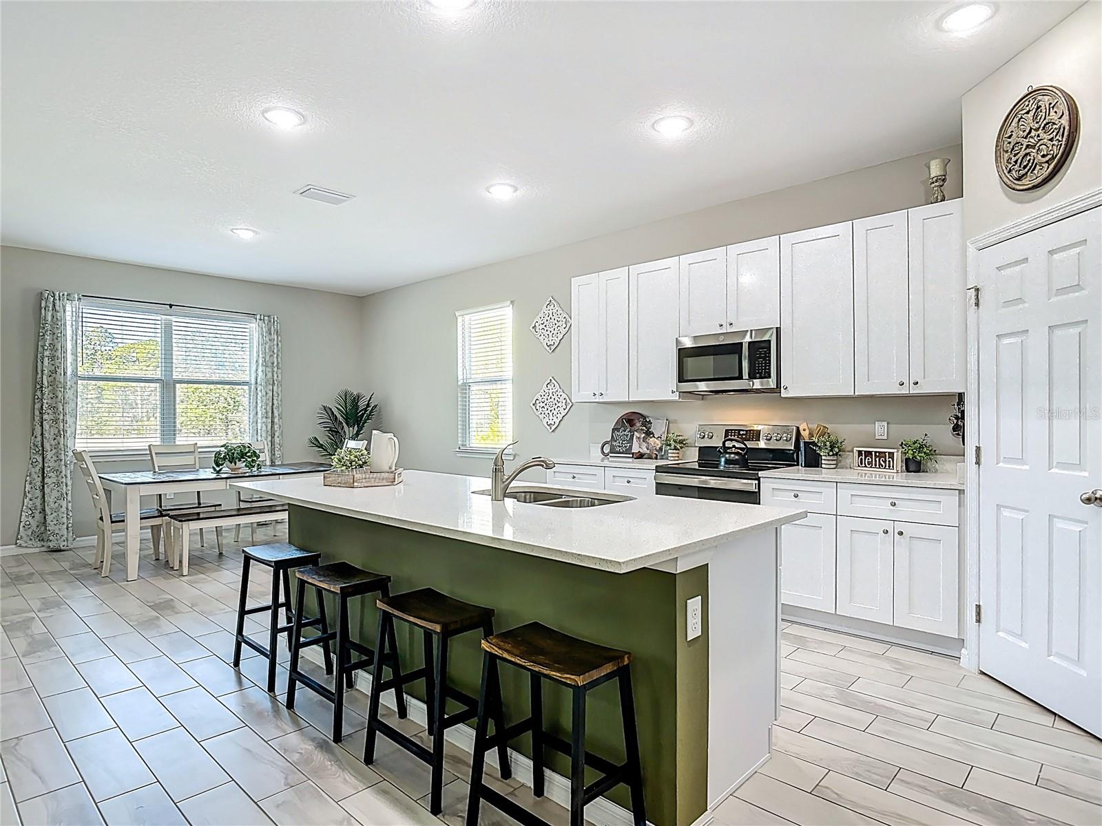 39641 ROYAL TRAILS RD, EUSTIS, FL, 32736