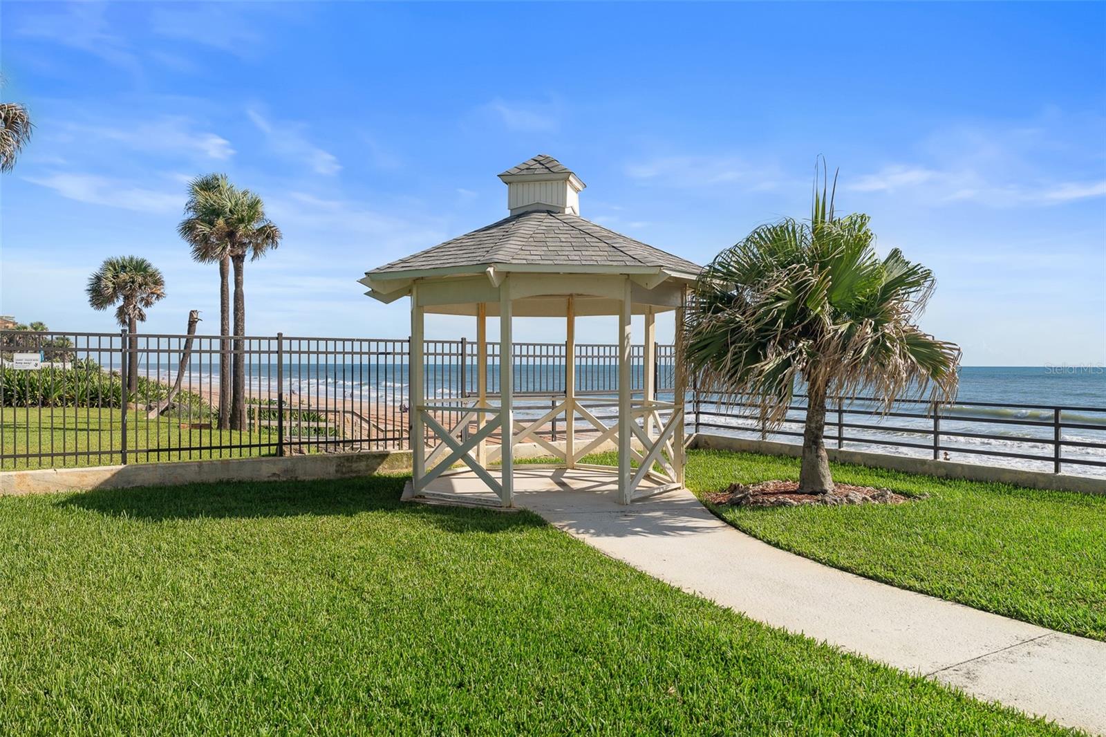305 S ATLANTIC AVE #102, ORMOND BEACH, FL, 32176