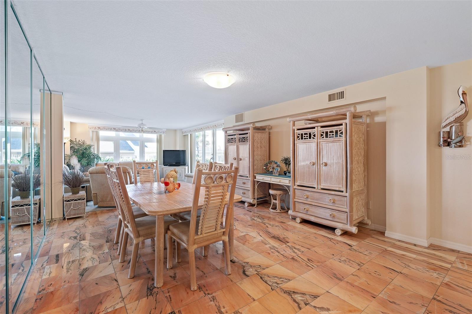 305 S ATLANTIC AVE #102, ORMOND BEACH, FL, 32176