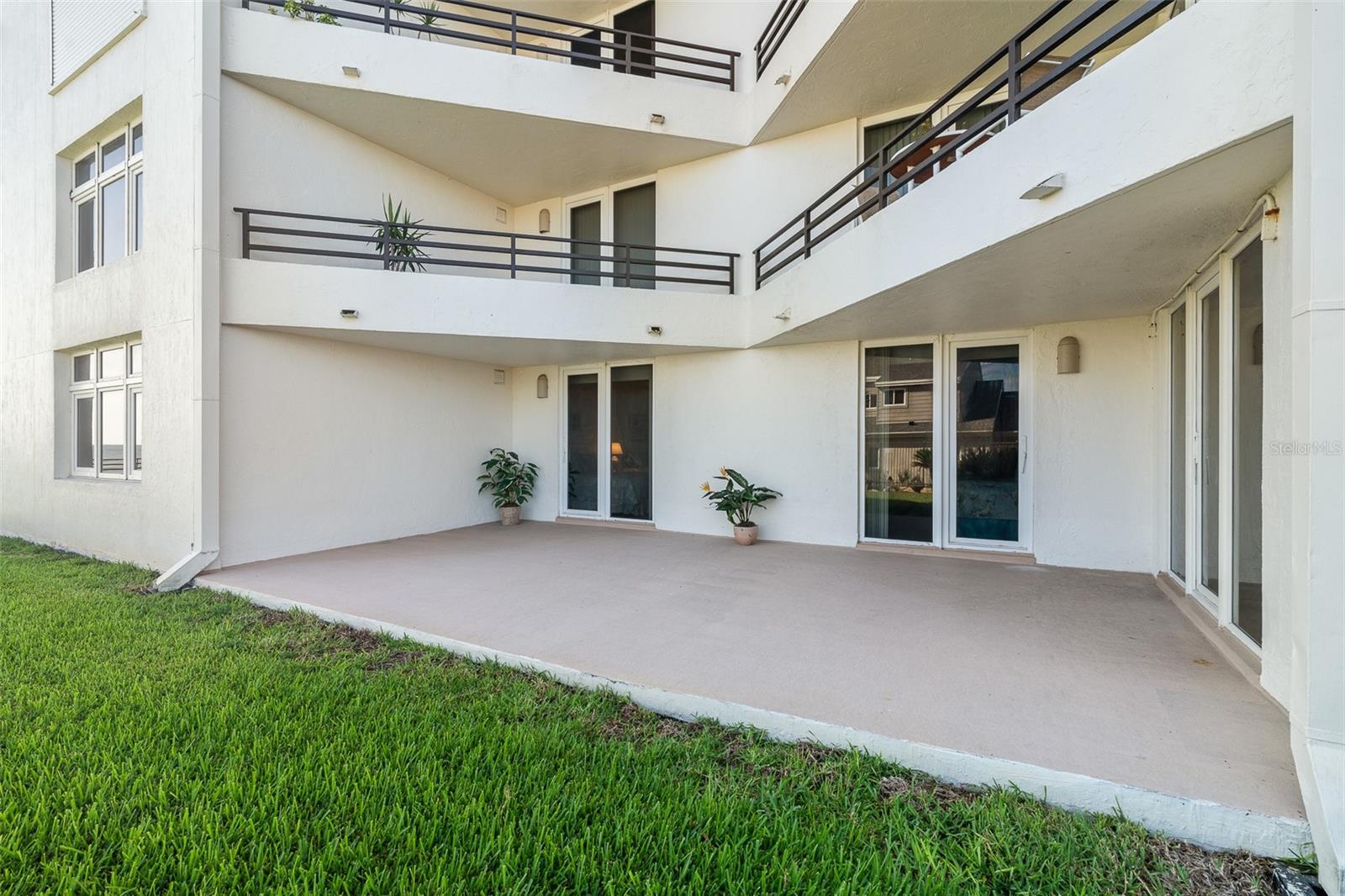 305 S ATLANTIC AVE #102, ORMOND BEACH, FL, 32176