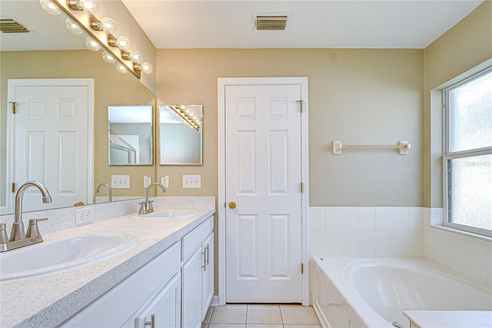 6029 SWEET WILLIAM TER, LAND O LAKES, FL, 34639