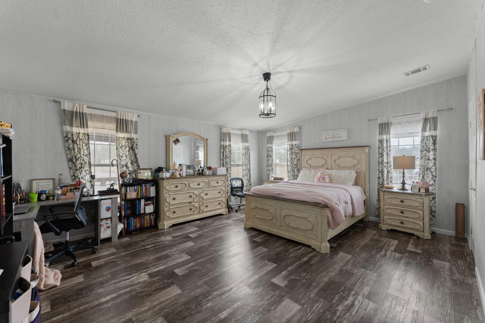 6300 GREEN POND RD, POLK CITY, FL, 33868