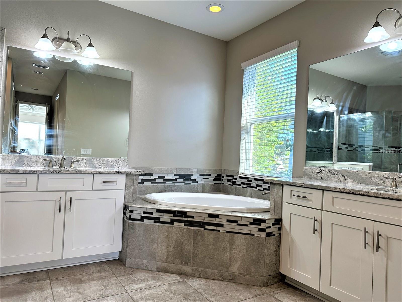 6215 ANISE DR, SARASOTA, FL, 34238