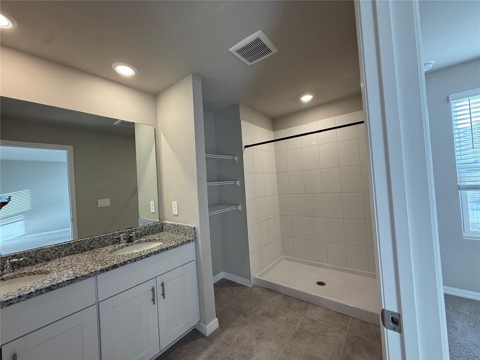 7649 INTREPID RD, WESLEY CHAPEL, FL, 33545