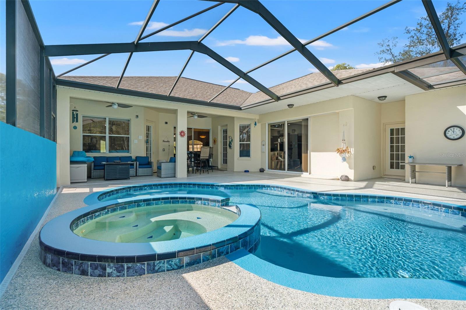 10288 RIDGE TOP LOOP, WEEKI WACHEE, FL, 34613