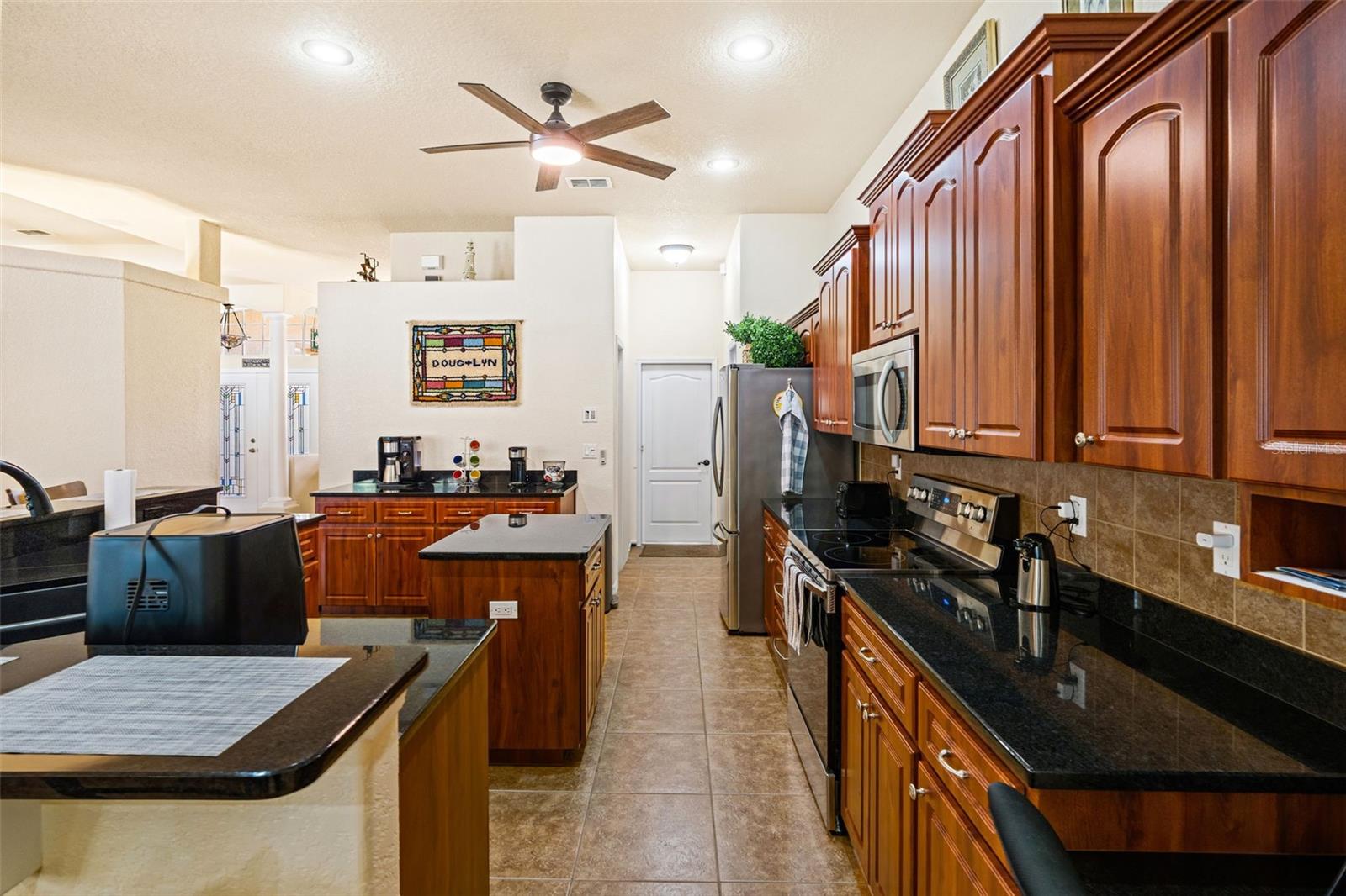 10288 RIDGE TOP LOOP, WEEKI WACHEE, FL, 34613