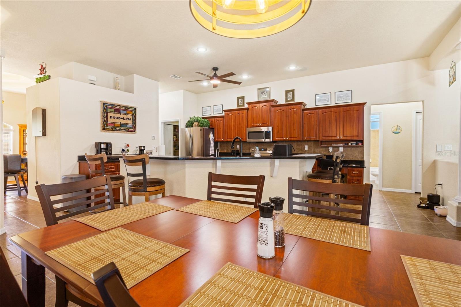 10288 RIDGE TOP LOOP, WEEKI WACHEE, FL, 34613