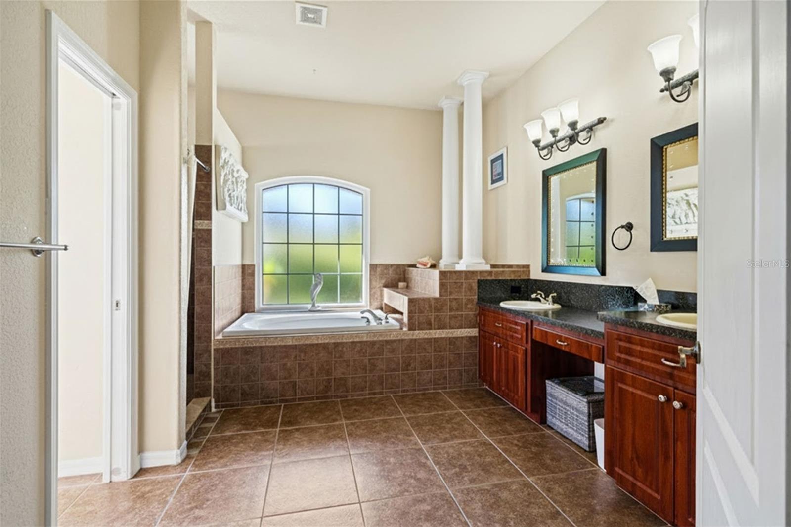 10288 RIDGE TOP LOOP, WEEKI WACHEE, FL, 34613