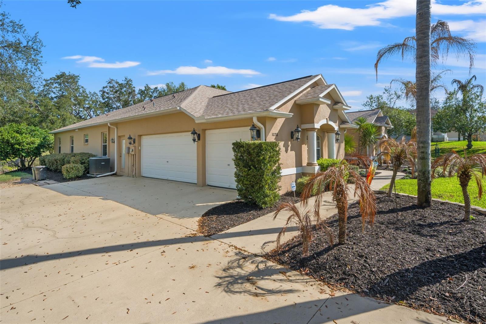 10288 RIDGE TOP LOOP, WEEKI WACHEE, FL, 34613