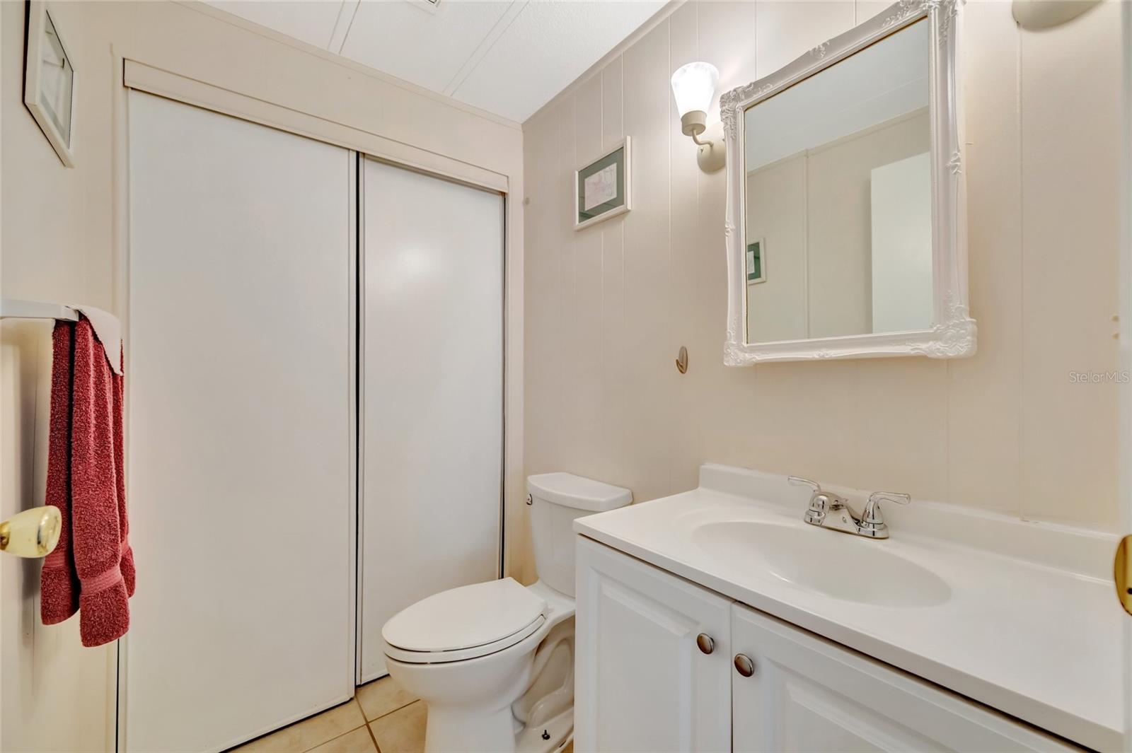 110 E SAINT LUCIA LOOP, APOLLO BEACH, FL, 33572