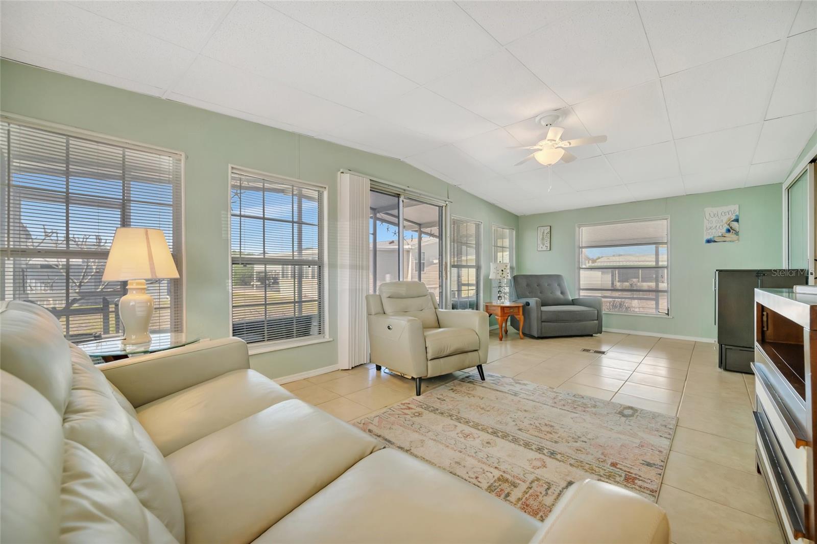 110 E SAINT LUCIA LOOP, APOLLO BEACH, FL, 33572