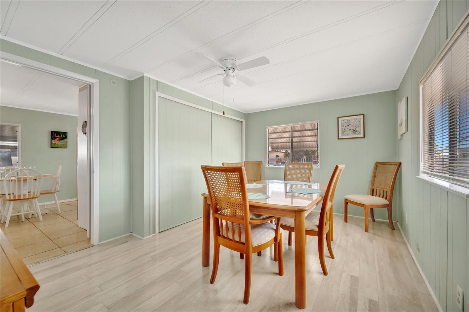110 E SAINT LUCIA LOOP, APOLLO BEACH, FL, 33572