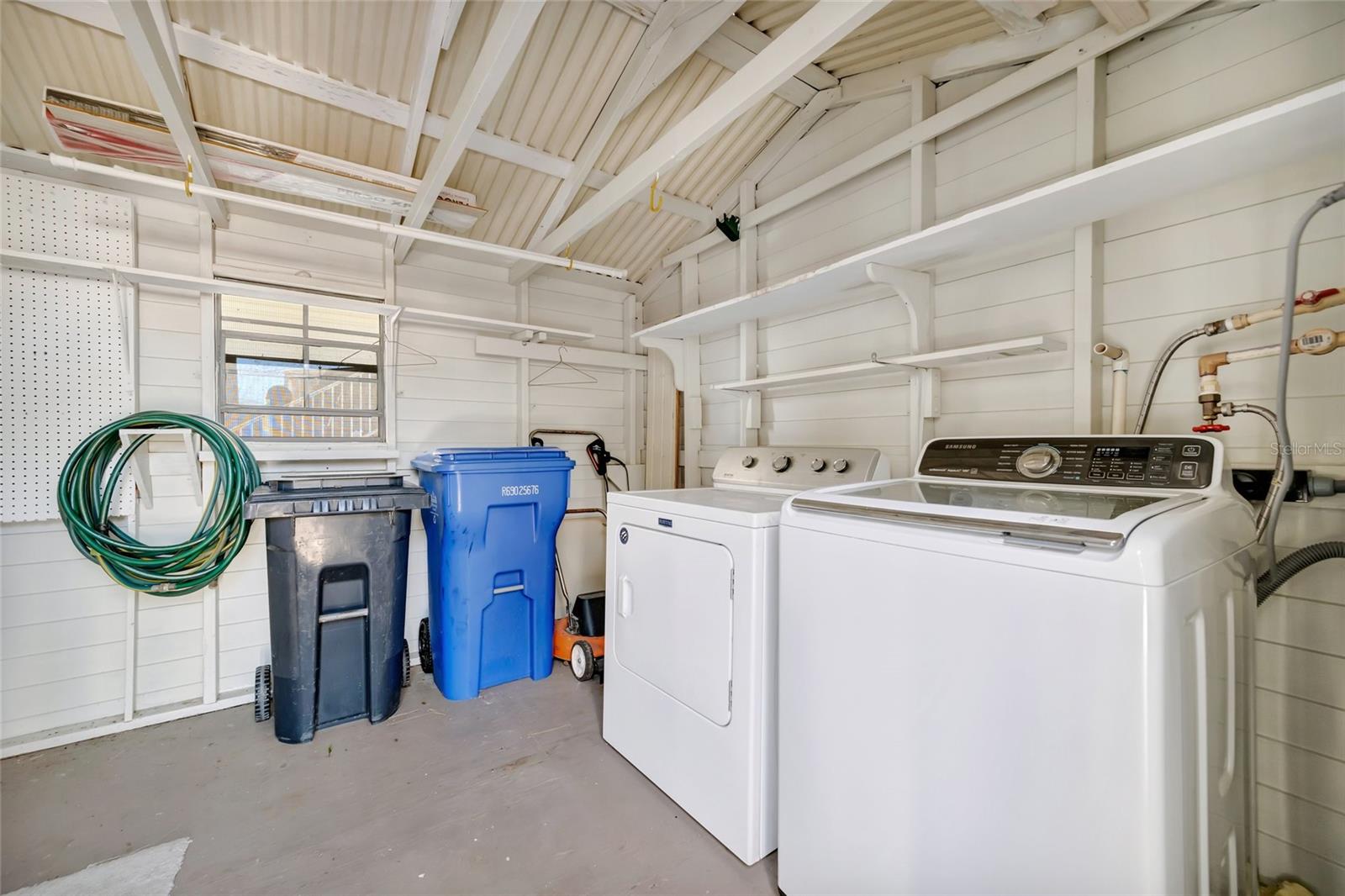 110 E SAINT LUCIA LOOP, APOLLO BEACH, FL, 33572
