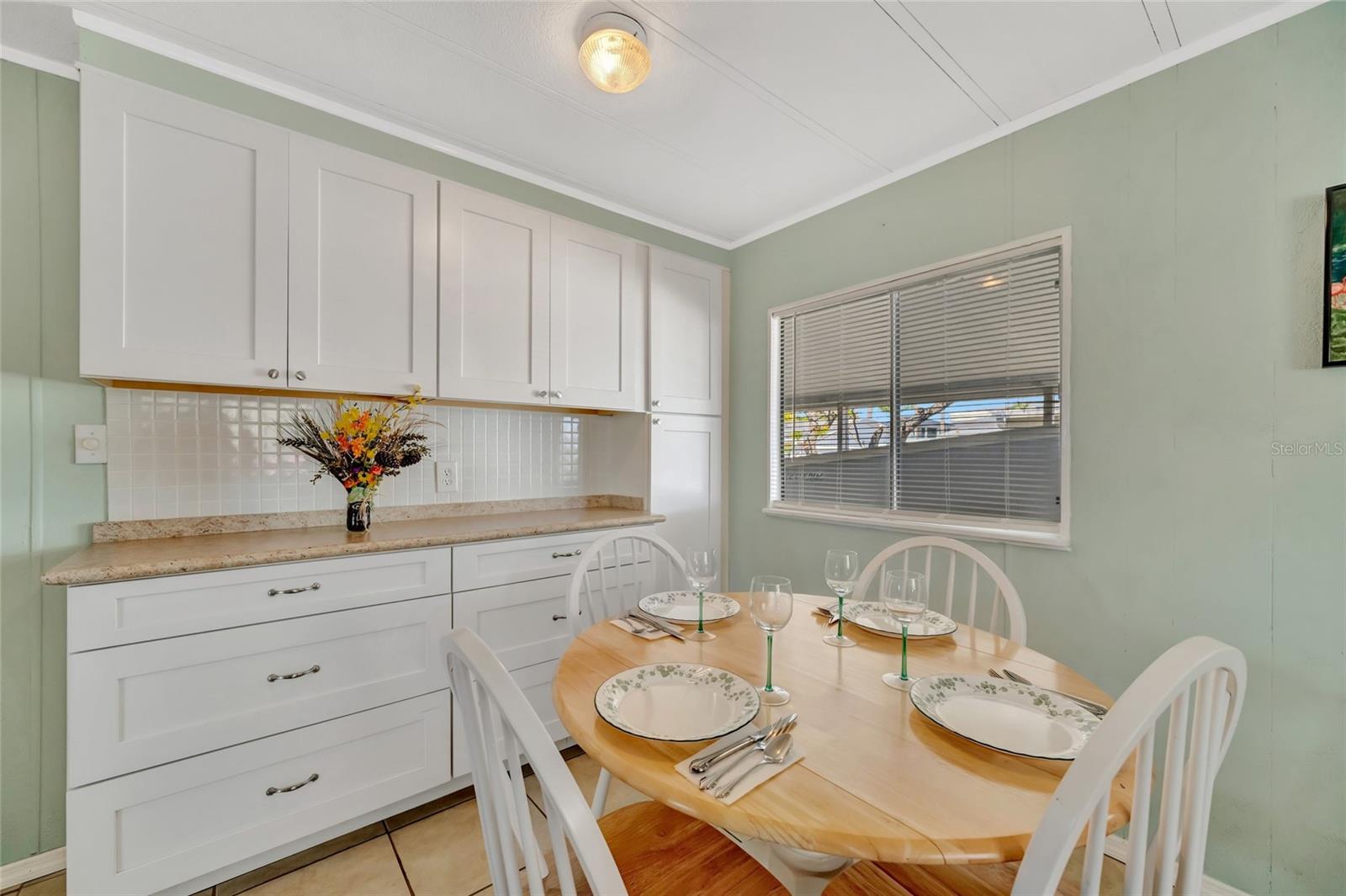 110 E SAINT LUCIA LOOP, APOLLO BEACH, FL, 33572