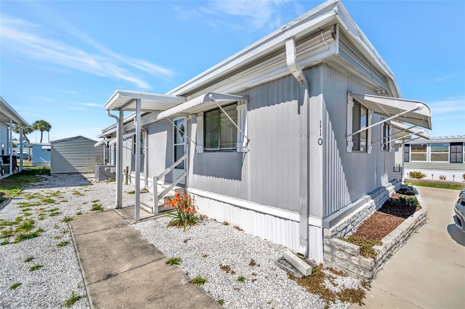110 E SAINT LUCIA LOOP, APOLLO BEACH, FL, 33572