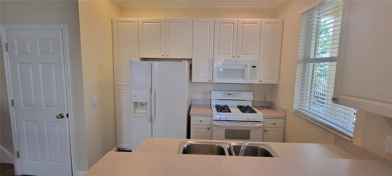 1112 ISLAMORADA LN, TAMPA, FL, 33606