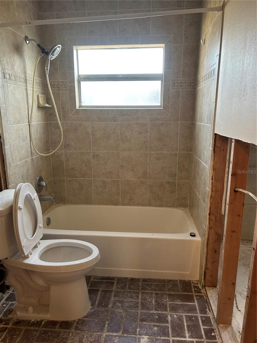 1758 MICHIGAN AVE NE, ST PETERSBURG, FL, 33703