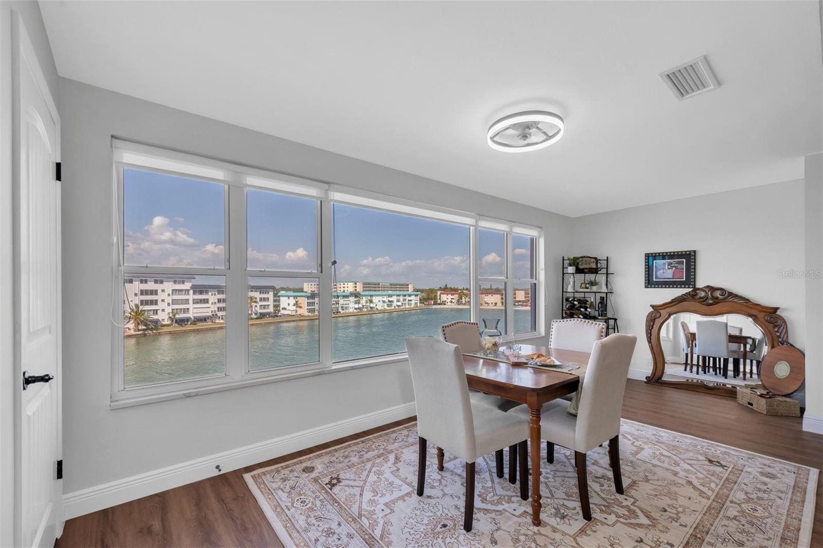 6025 SHORE BLVD S #405, GULFPORT, FL, 33707