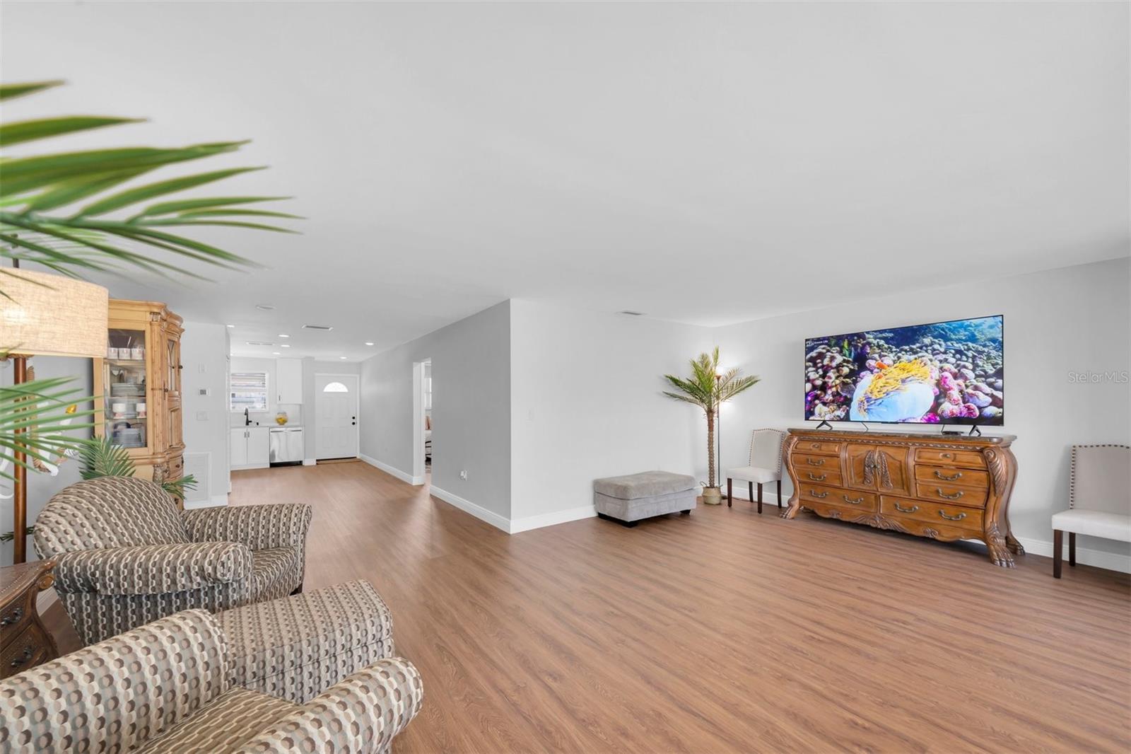 6025 SHORE BLVD S #405, GULFPORT, FL, 33707