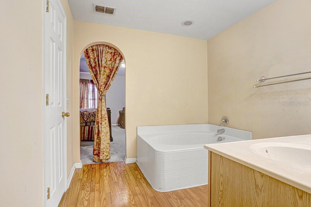 10004 CREEK BLUFF DR, RIVERVIEW, FL, 33578
