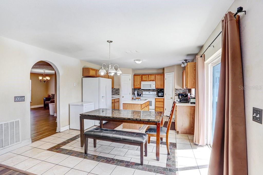 10004 CREEK BLUFF DR, RIVERVIEW, FL, 33578