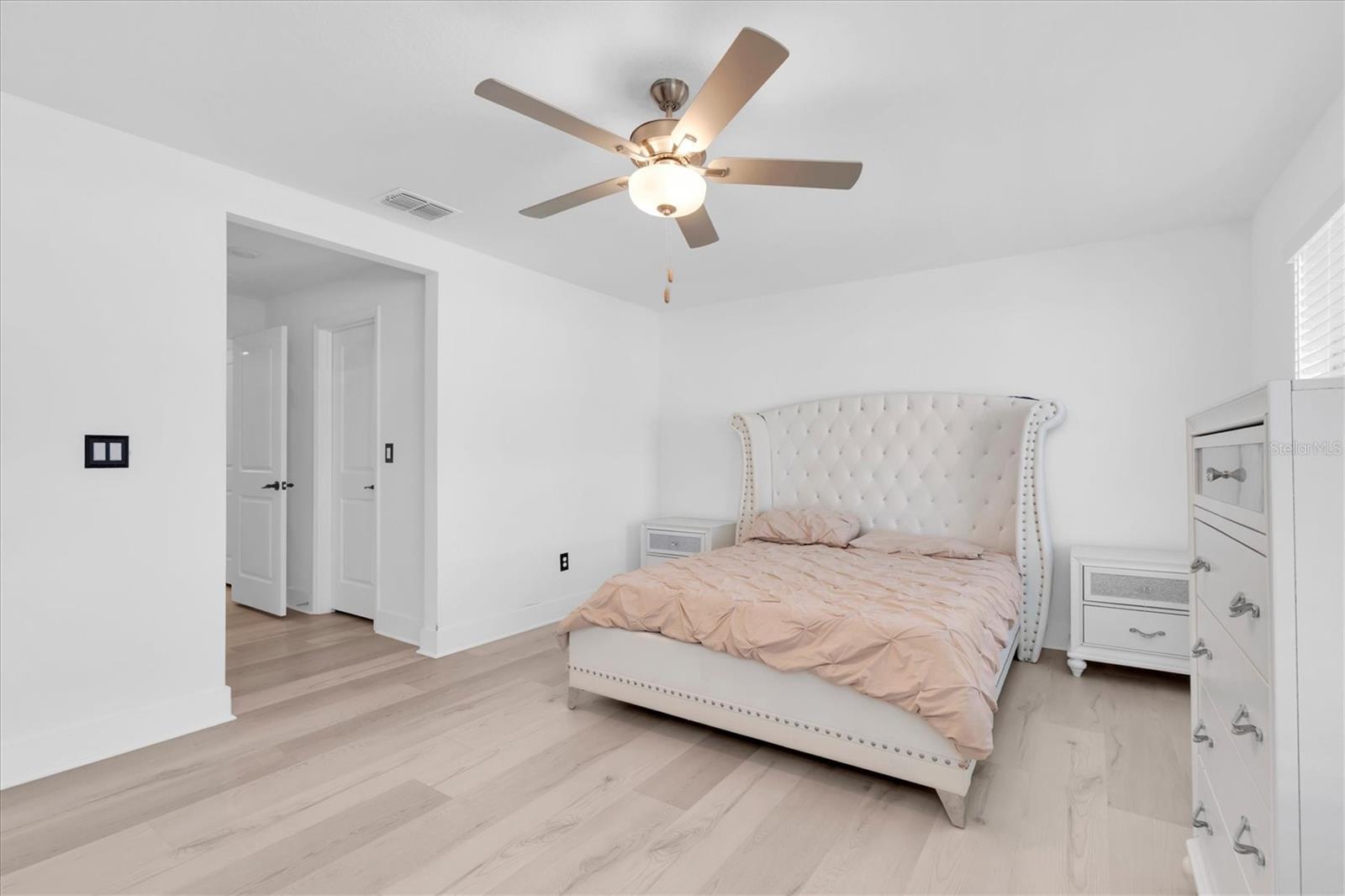 8249 CRESCENT OAKS DR, NEW PORT RICHEY, FL, 34655