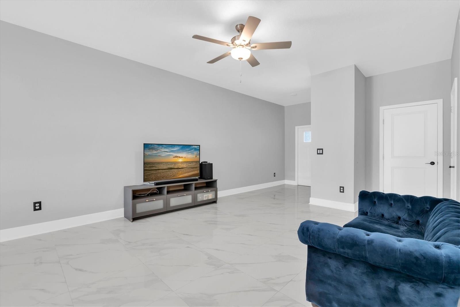 8249 CRESCENT OAKS DR, NEW PORT RICHEY, FL, 34655
