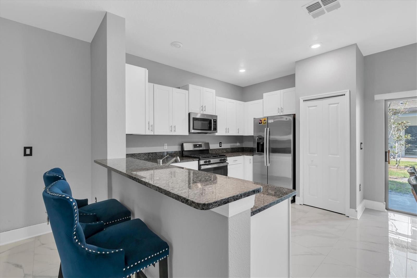 8249 CRESCENT OAKS DR, NEW PORT RICHEY, FL, 34655
