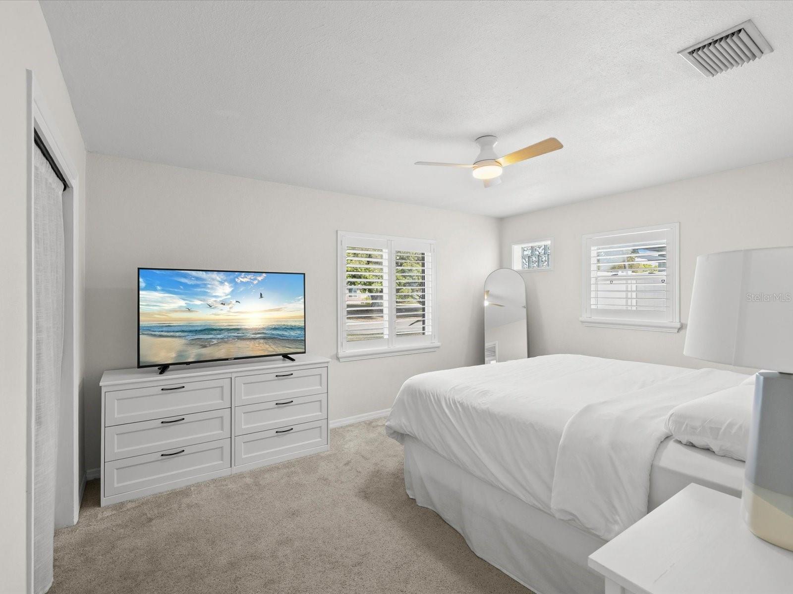 5330 26TH AVE N, ST PETERSBURG, FL, 33710