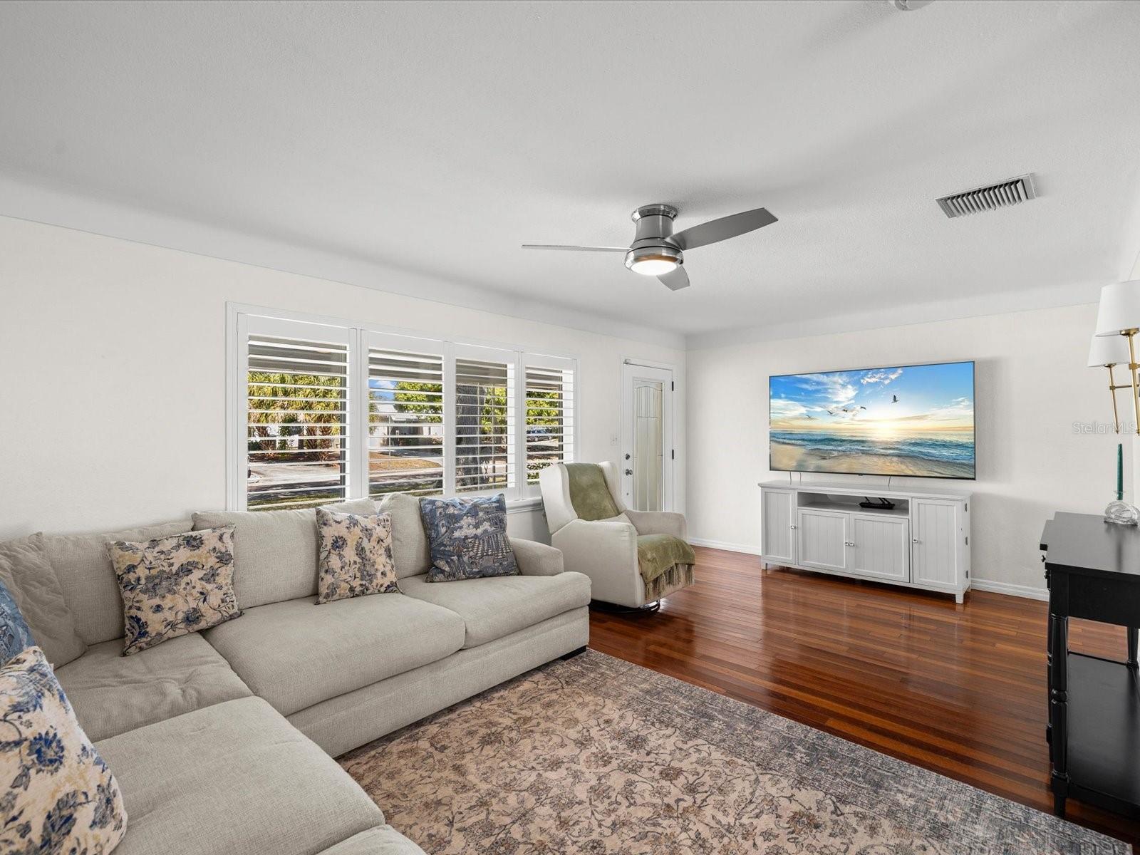 5330 26TH AVE N, ST PETERSBURG, FL, 33710