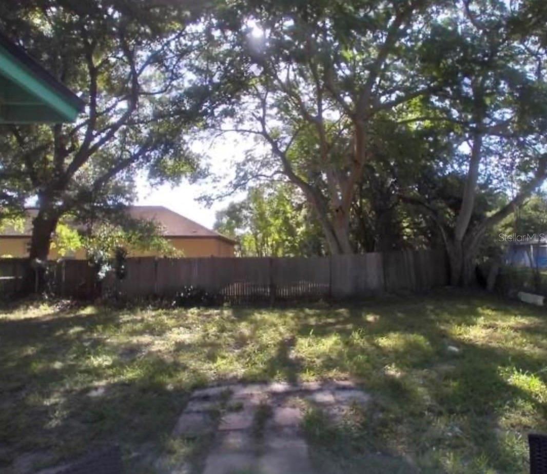 1523 AMAROS AVE, ORLANDO, FL, 32811