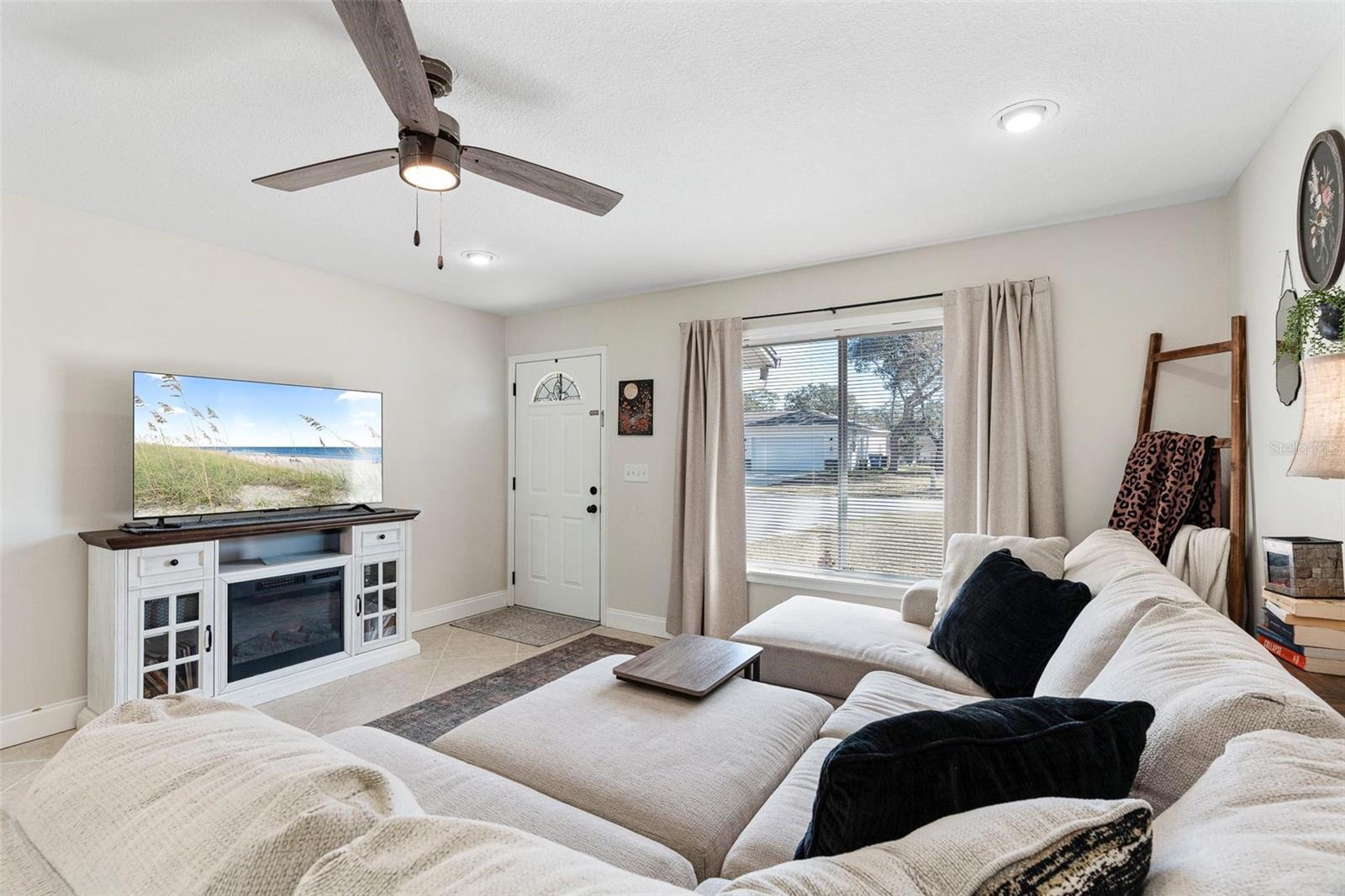 1380 2ND AVE, DELAND, FL, 32724