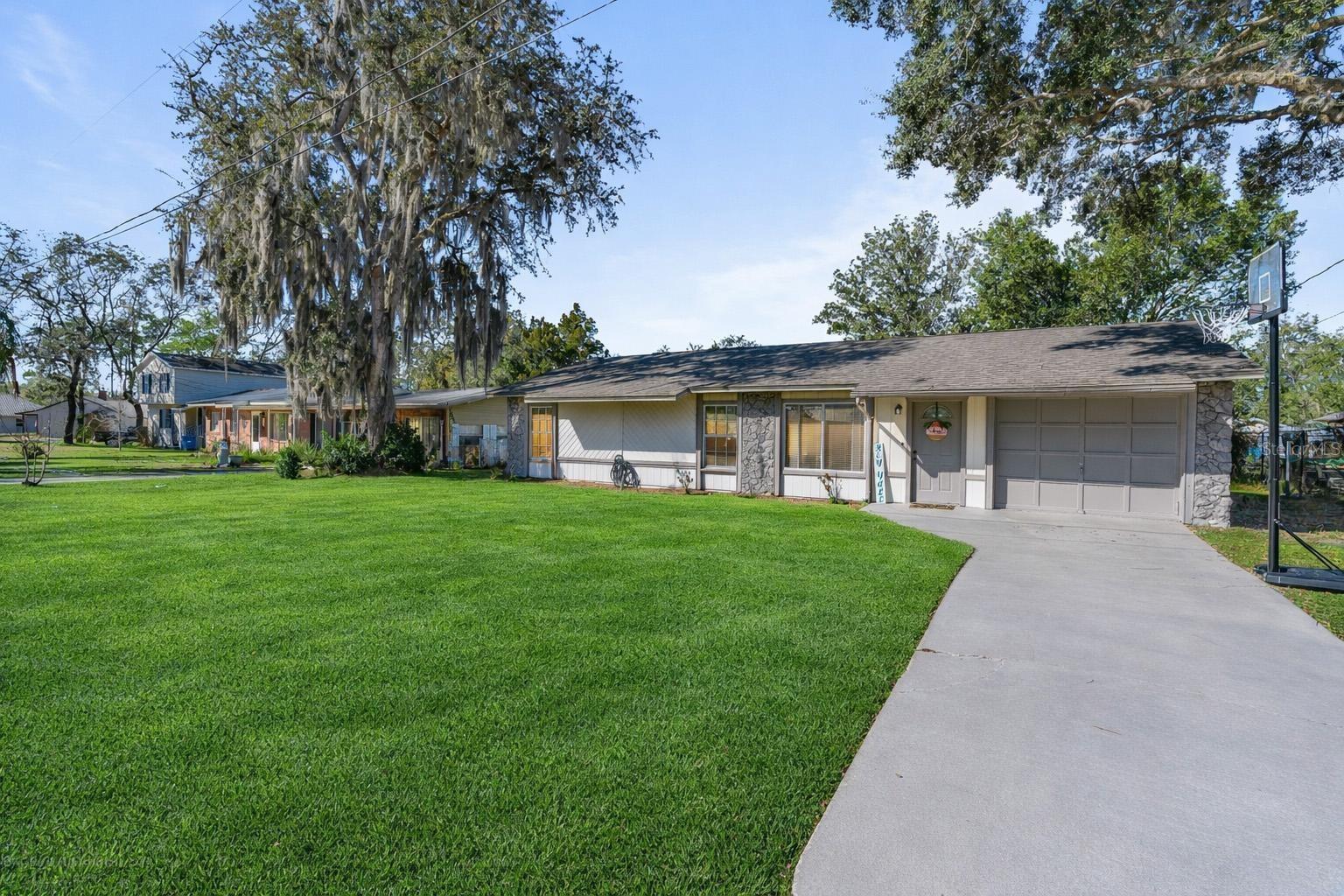 1380 2ND AVE, DELAND, FL, 32724