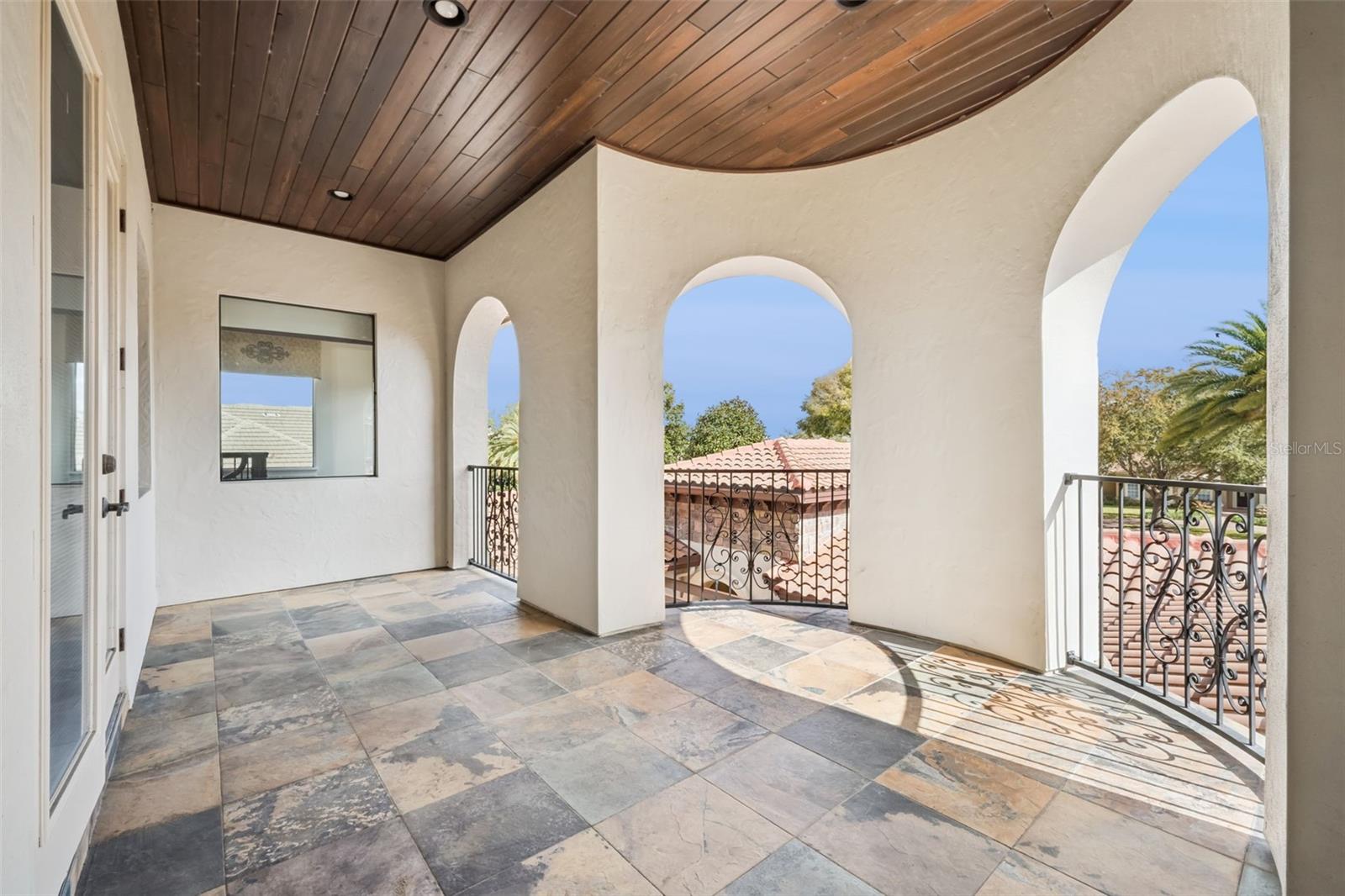 2018 CASTELLI BLVD, MOUNT DORA, FL, 32757