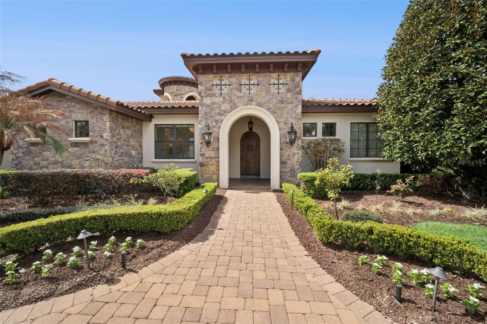 2018 CASTELLI BLVD, MOUNT DORA, FL, 32757