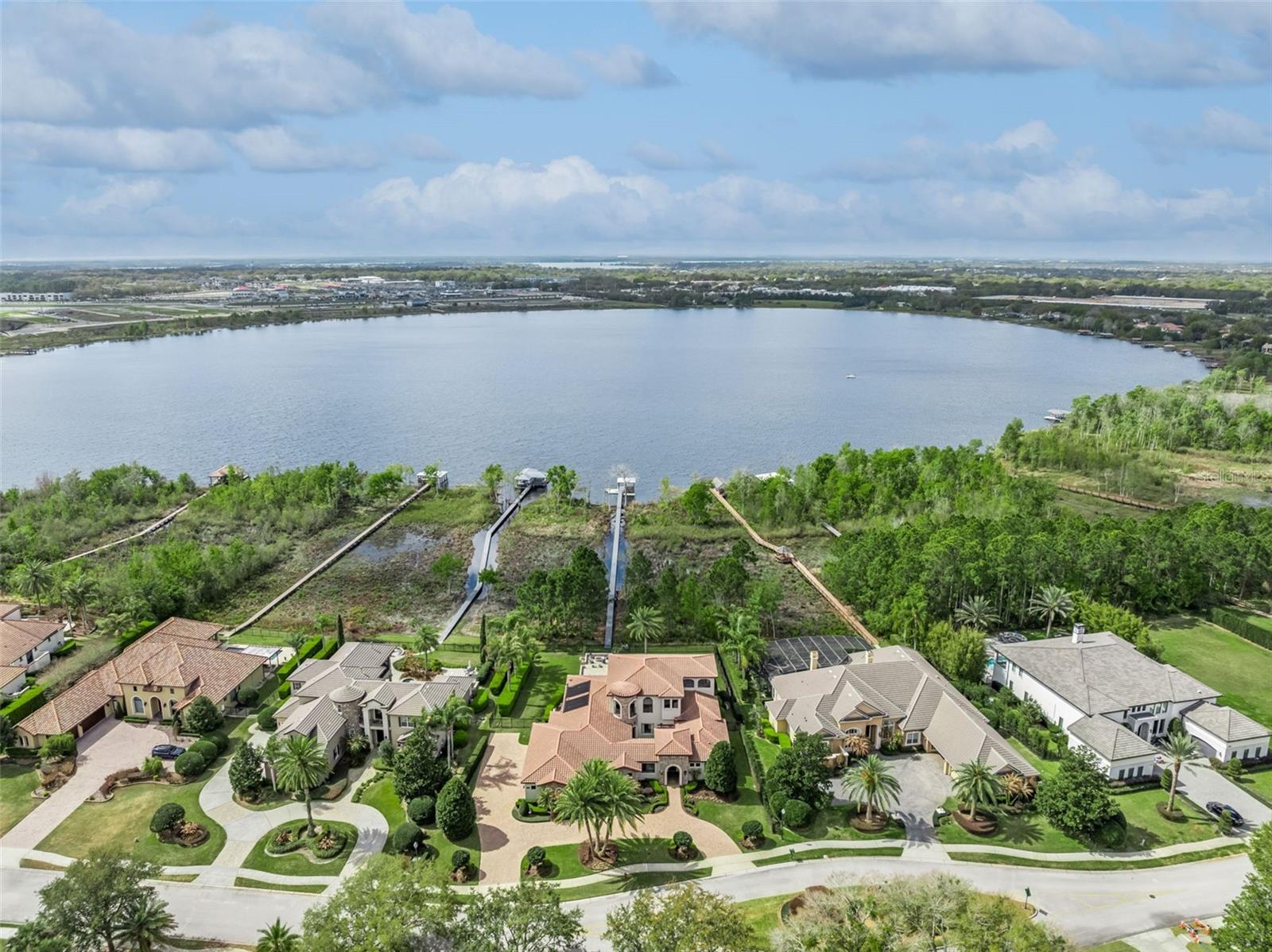 2018 CASTELLI BLVD, MOUNT DORA, FL, 32757