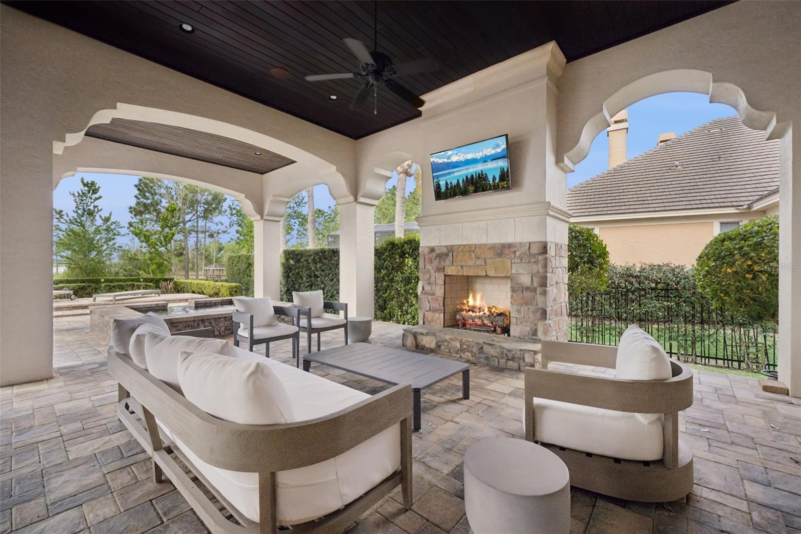 2018 CASTELLI BLVD, MOUNT DORA, FL, 32757