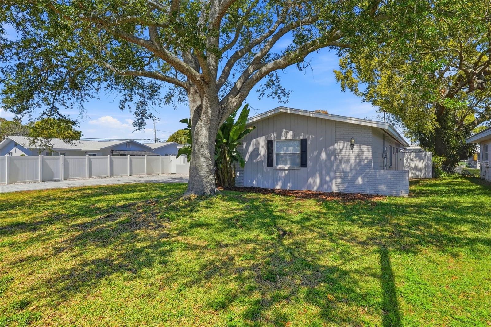 2483 66TH TER S, ST PETERSBURG, FL, 33712