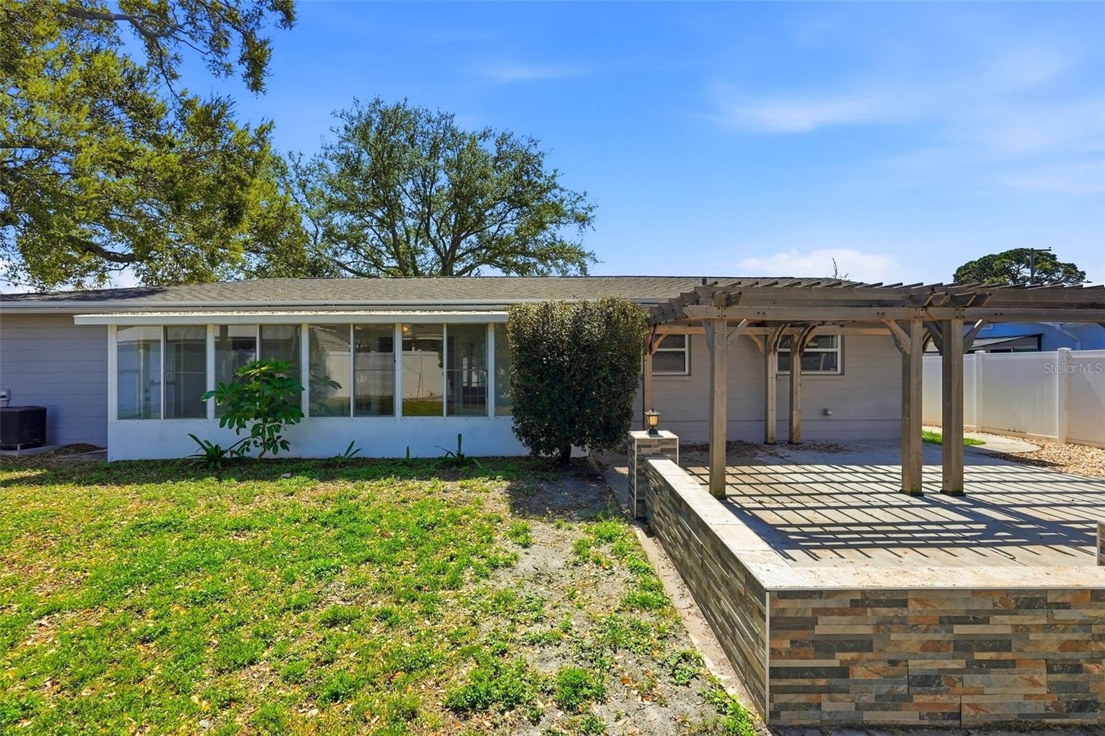 2483 66TH TER S, ST PETERSBURG, FL, 33712