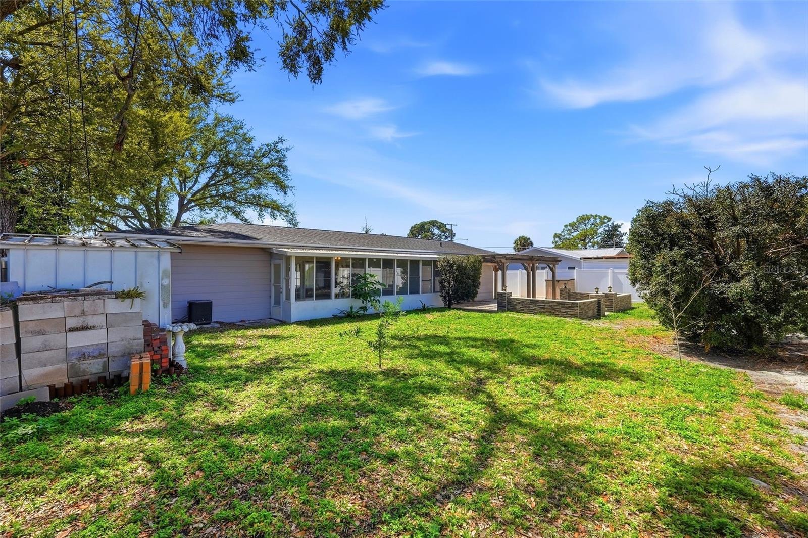2483 66TH TER S, ST PETERSBURG, FL, 33712