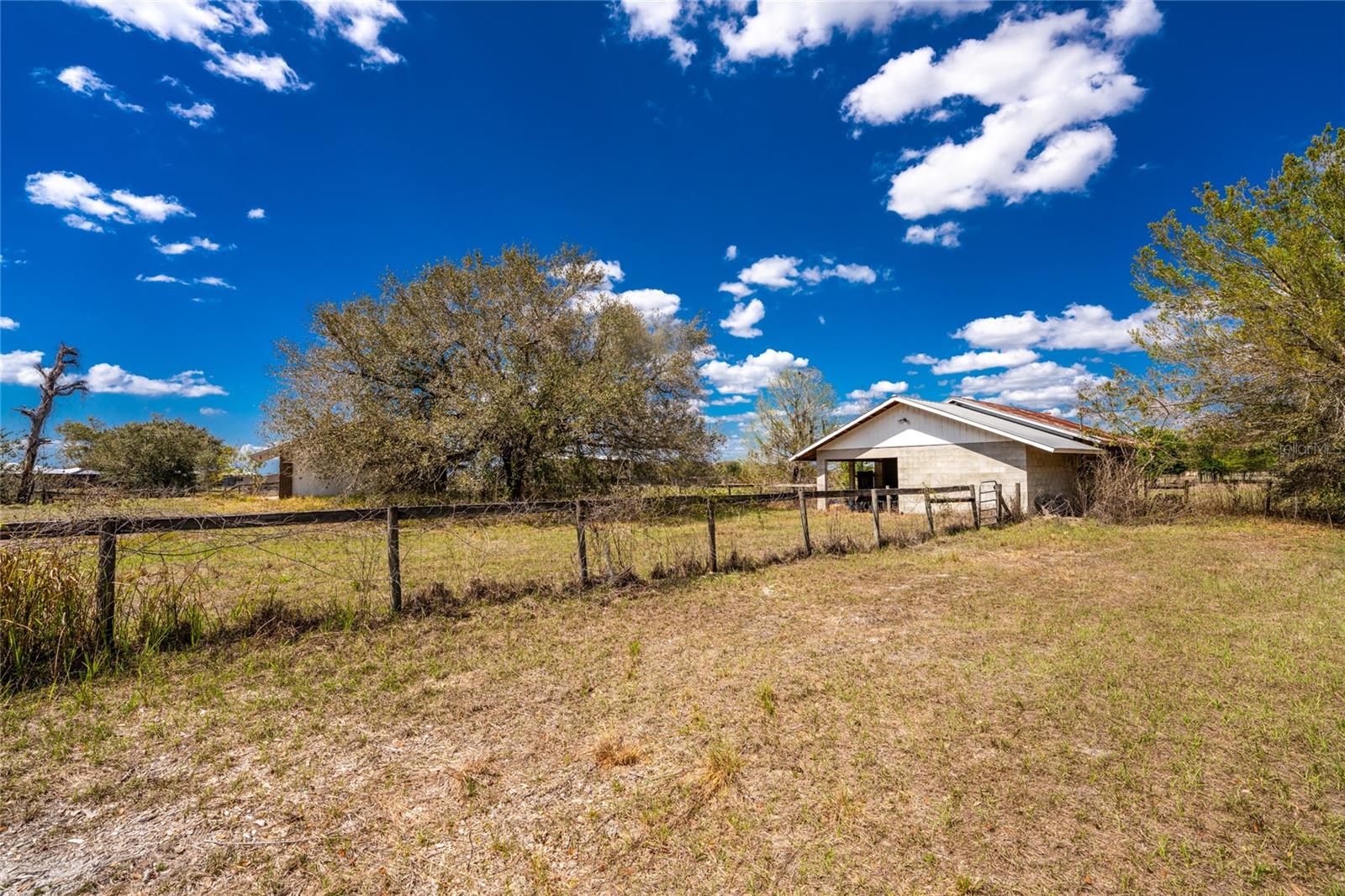 31840 WASHINGTON LOOP RD, PUNTA GORDA, FL, 33982