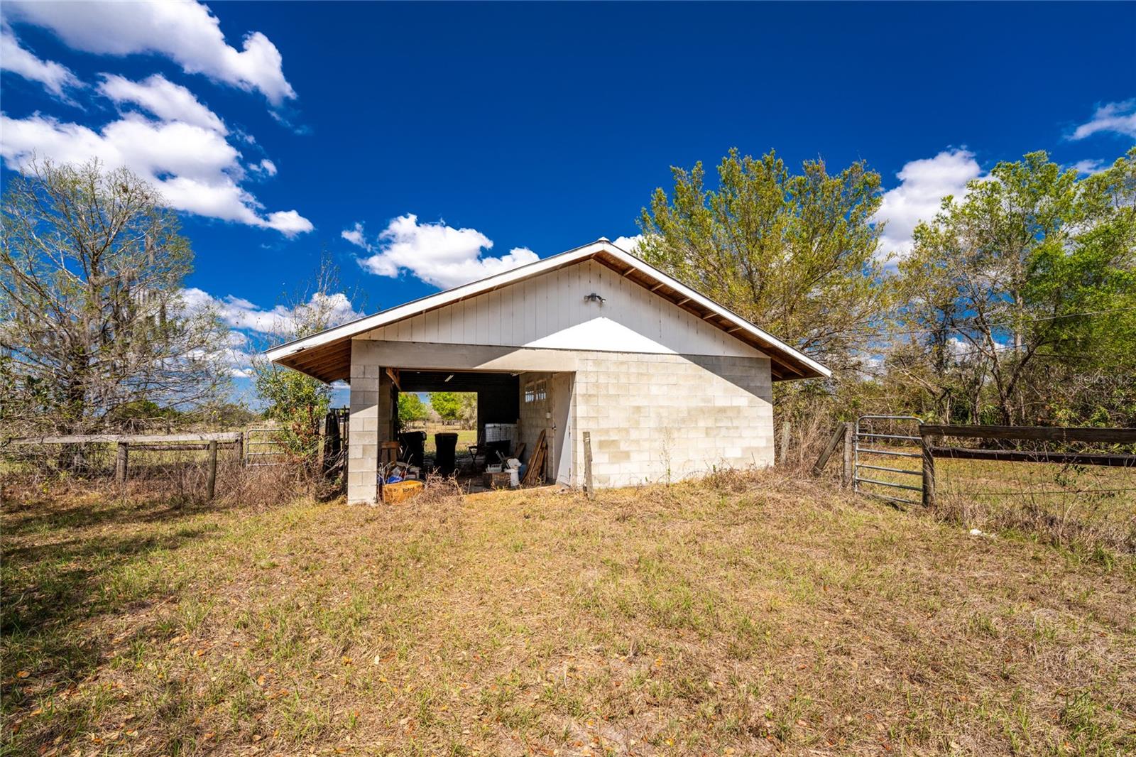 31840 WASHINGTON LOOP RD, PUNTA GORDA, FL, 33982