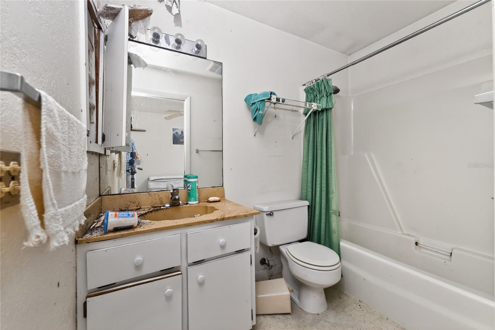 31840 WASHINGTON LOOP RD, PUNTA GORDA, FL, 33982