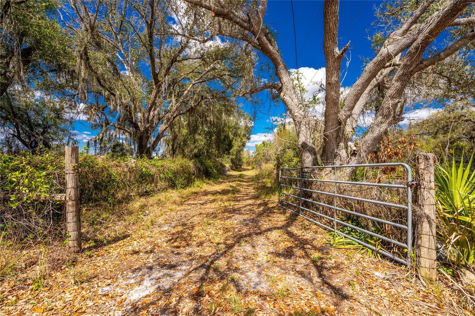 31840 WASHINGTON LOOP RD, PUNTA GORDA, FL, 33982